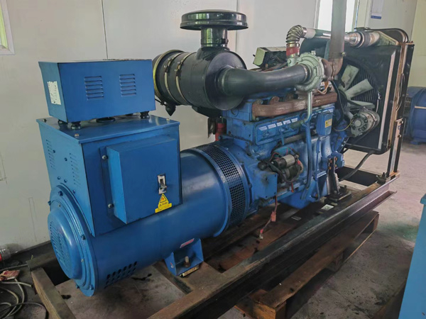 保康100kW柴油发电机组使用多级机油有哪些优缺点？