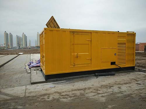 保康合同中关于乙方责任导致工期延误的赔偿标准应该如何制定？