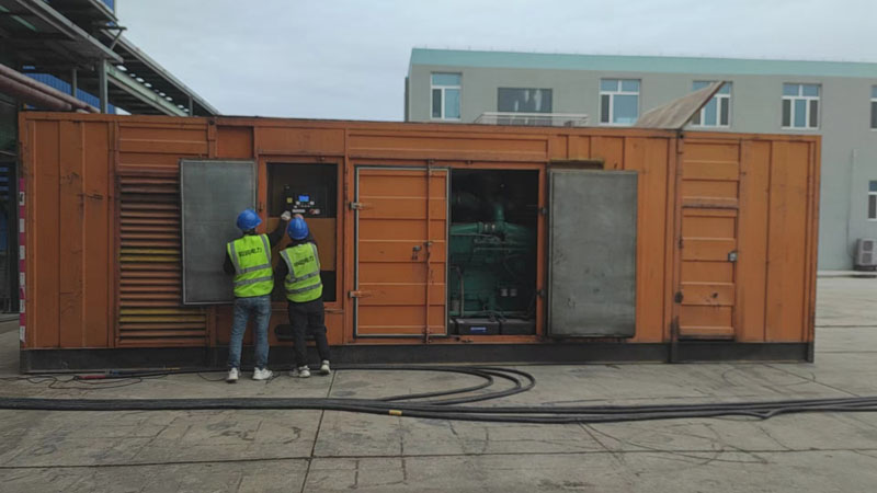 保康如何检查柴油发电机组的机油油位？